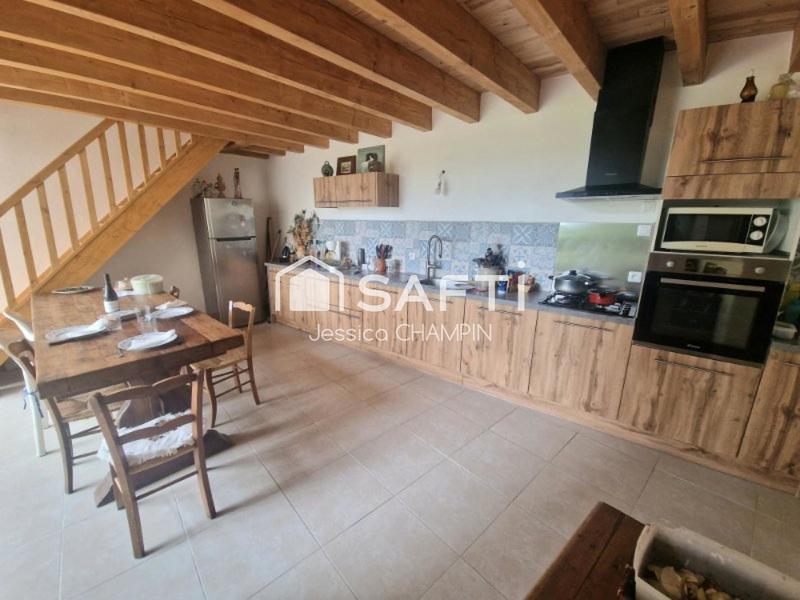 Maison - 197 m² - 6 pièces