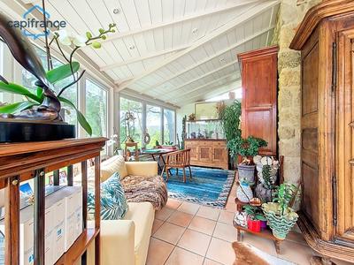 Maison en pierre - 178 m² - 9 pièces