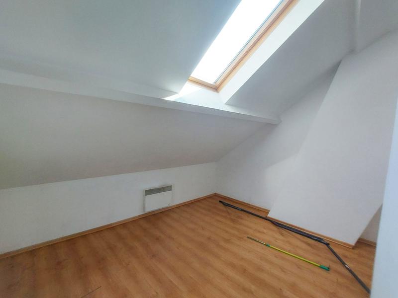 Maison traditionnelle - 145 m² - 9 pièces