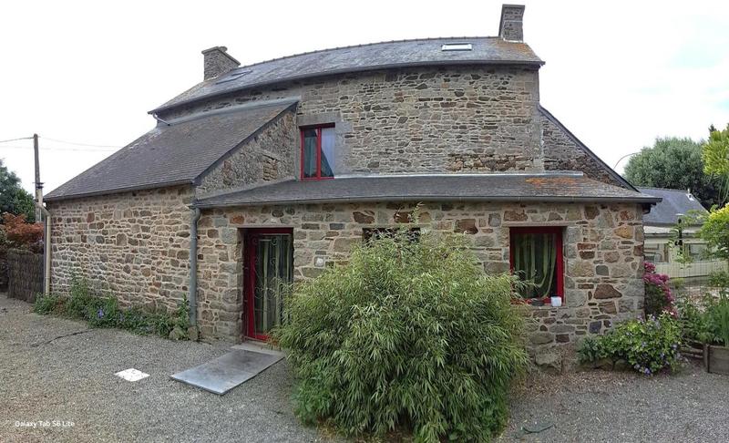 Maison - 274 m² - 8 pièces