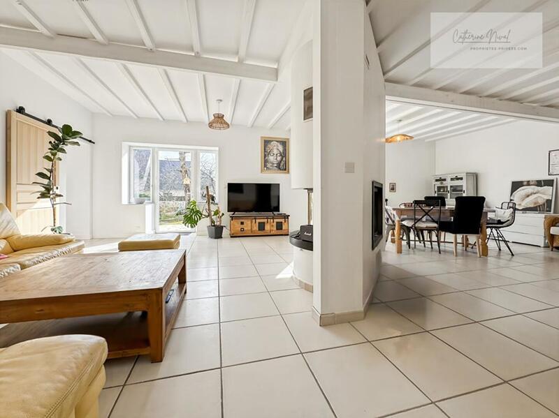 Maison - 260 m² - 11 pièces