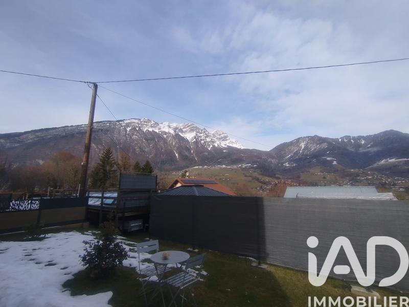 Maison - 98 m² - 4 pièces