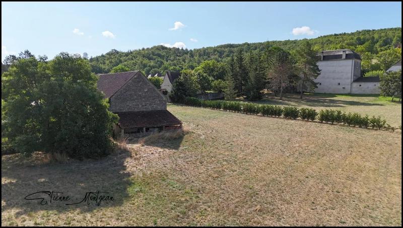 Grange - 140 m² - 1 pièce