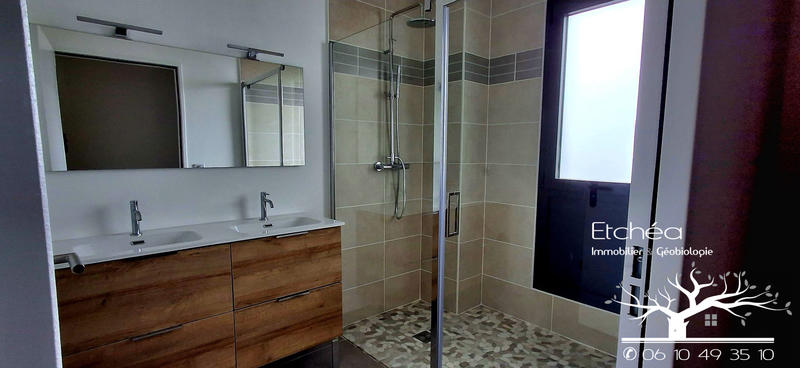 Appartement - 89 m² - 3 pièces