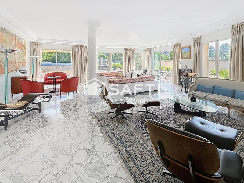 Villa - 356 m² - 10 pièces