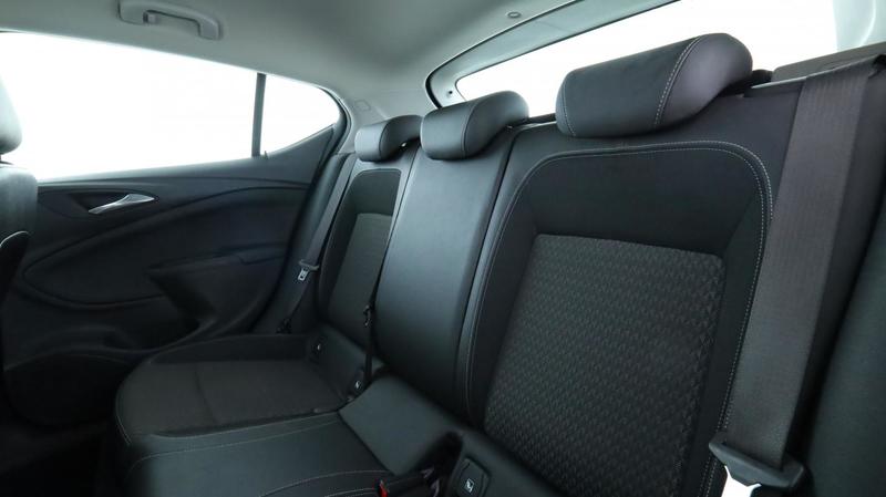 Opel Astra 1.6 Cdti Innovation 136 ch