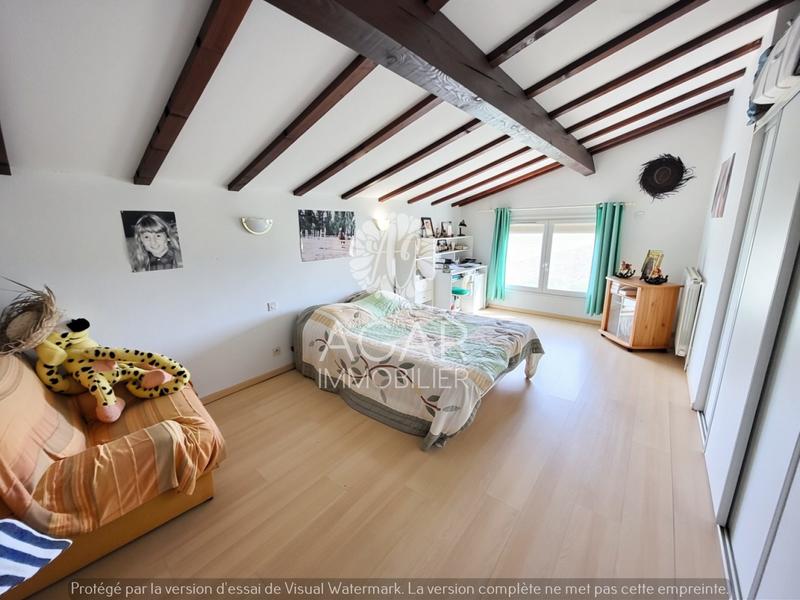 Maison - 151 m² - 6 pièces