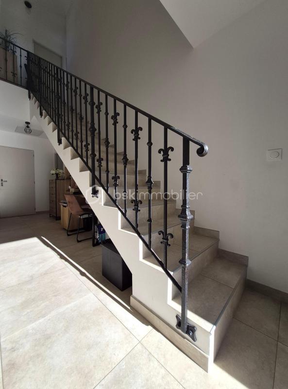 Maison - 108 m² - 4 pièces