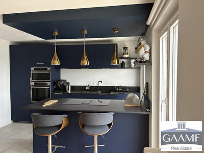 Appartement - 94 m² - 3 pièces