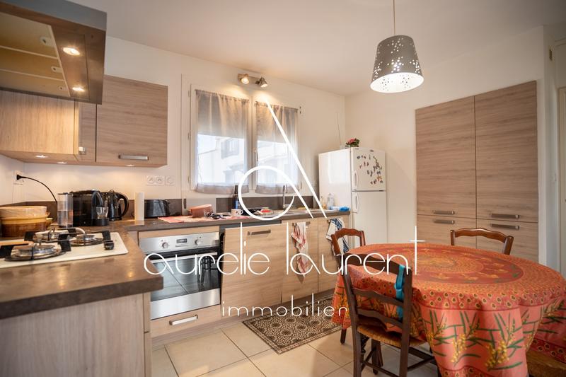 Maison - 93 m² - 4 pièces