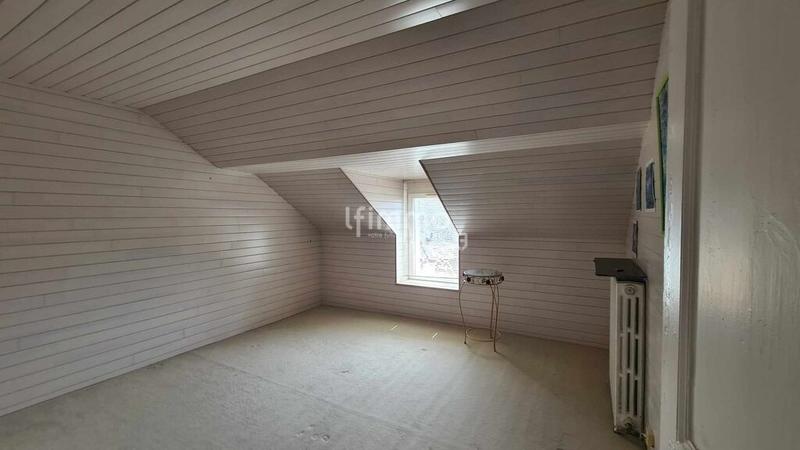 Pavillon - 200 m² - 10 pièces