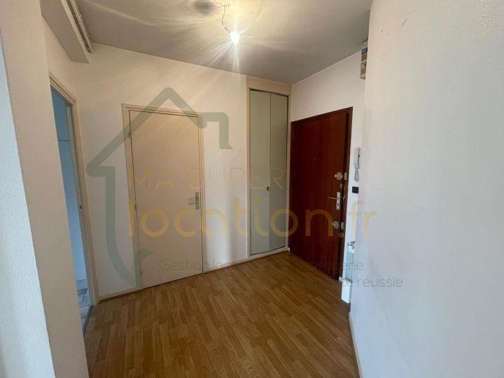 Appartement - 81 m² - 5 pièces