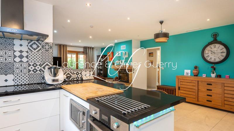 Maison - 99 m² - 4 pièces