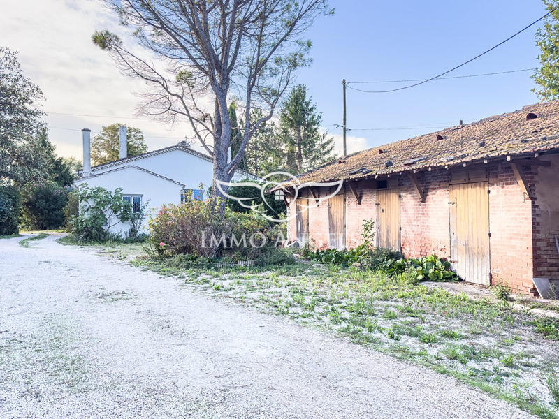 Maison ancienne - 362 m² - 10 pièces