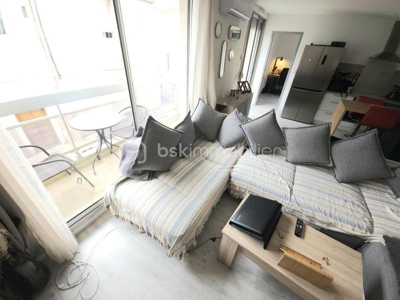 Appartement - 98 m² - 4 pièces