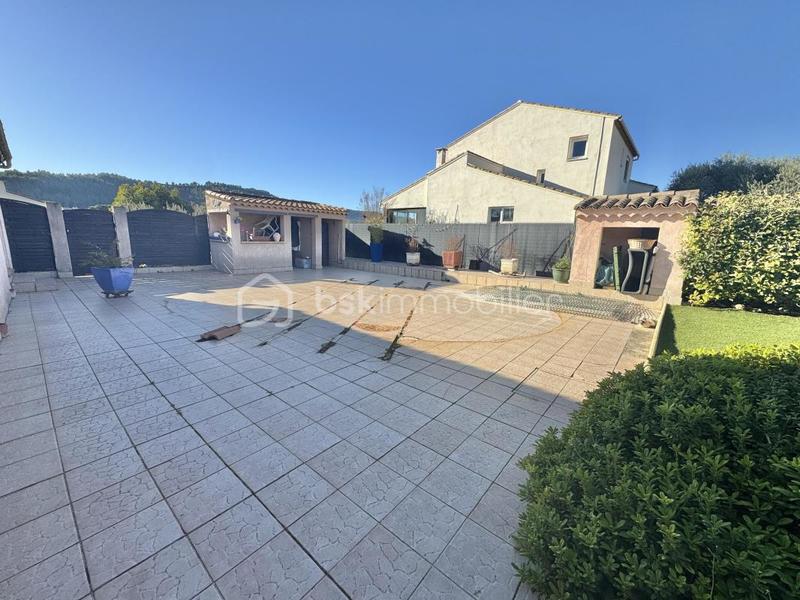 Villa - 104 m² - 5 pièces