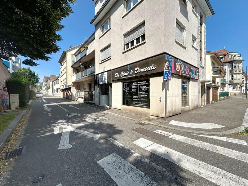 Local commercial - 43 m² - 2 pièces