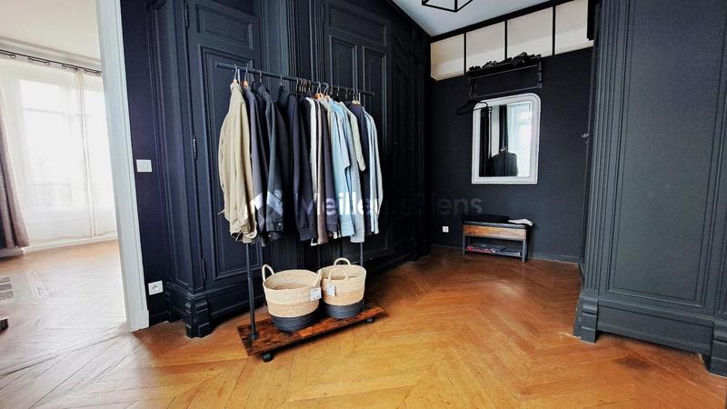 Maison - 320 m² - 10 pièces