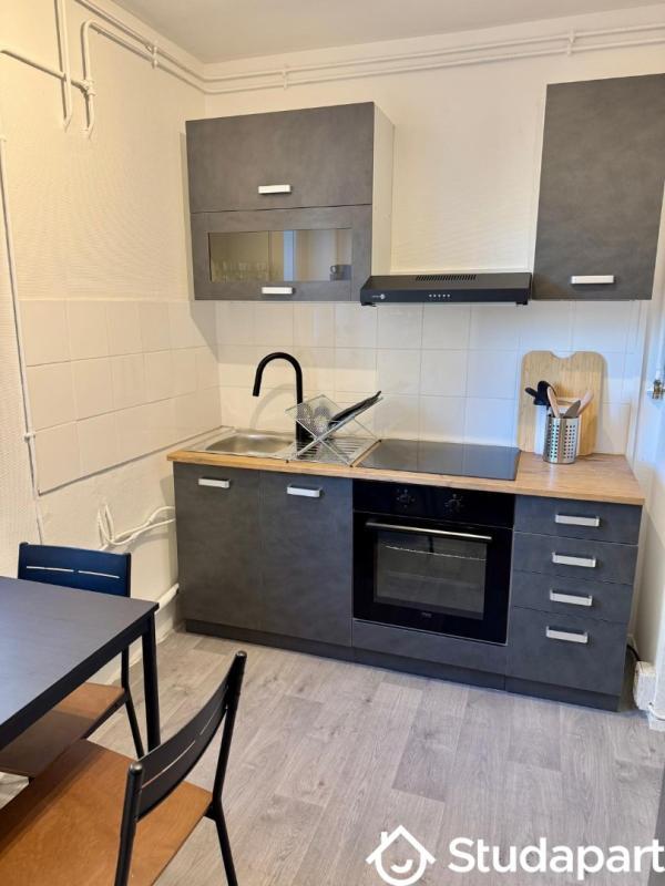 Chambre - 13 m² - 1 pièce