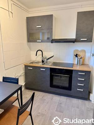 Chambre - 13 m² - 1 pièce