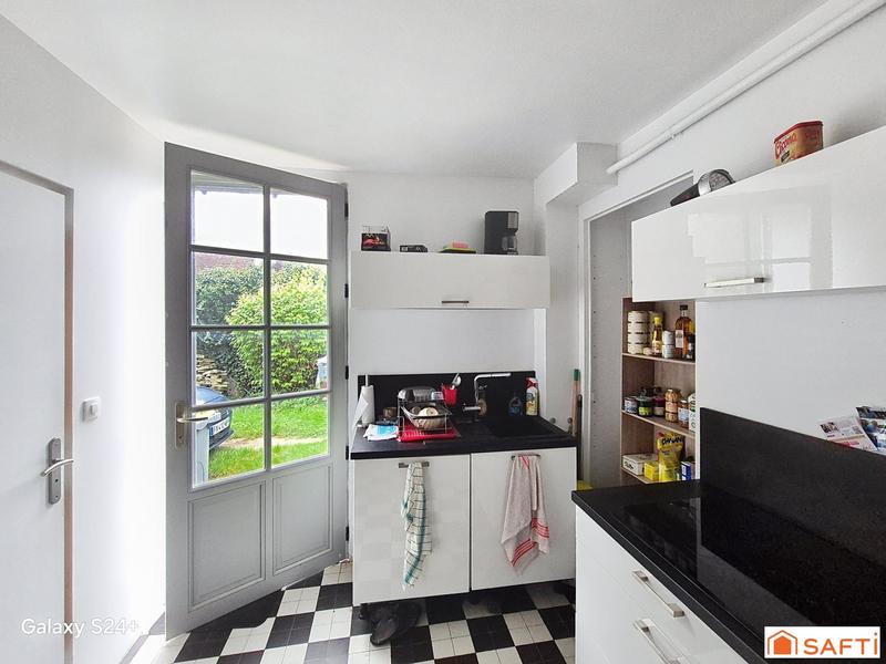 Maison - 220 m² - 7 pièces