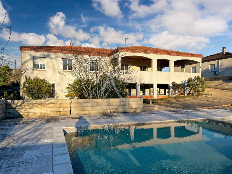 Maison - 145 m² - 5 pièces