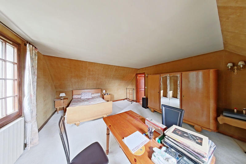 Maison - 180 m² - 6 pièces