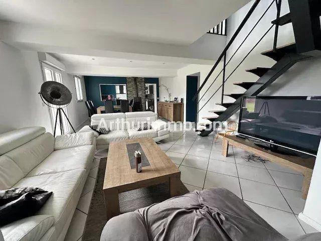 Maison - 160 m² - 5 pièces