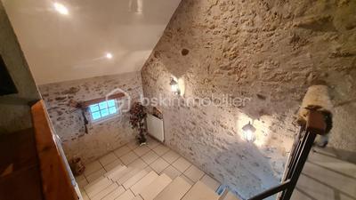 Maison - 245 m² - 6 pièces