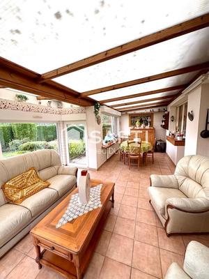 Maison - 127 m² - 8 pièces