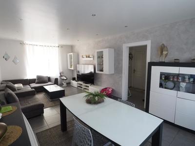 Maison - 105 m² - 6 pièces