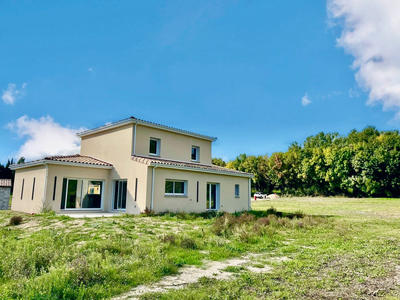 Villa - 150 m² - 5 pièces