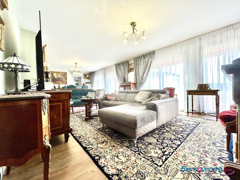 Appartement - 105 m² - 3 pièces