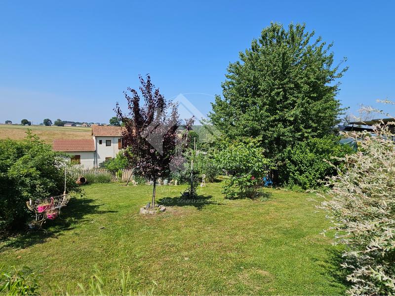 Maison de village - 238 m² - 10 pièces
