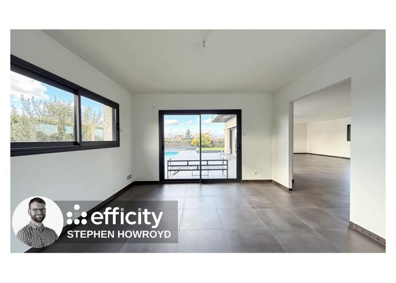 Villa - 243 m² - 5 pièces