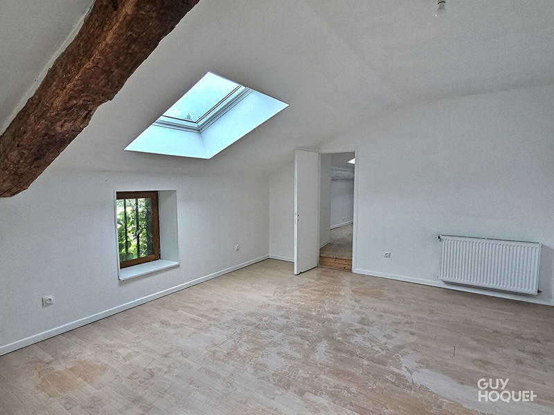 Maison - 202 m² - 8 pièces
