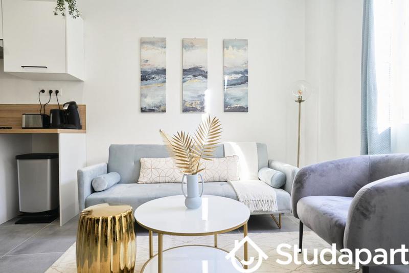 Chambre - 10 m² - 1 pièce