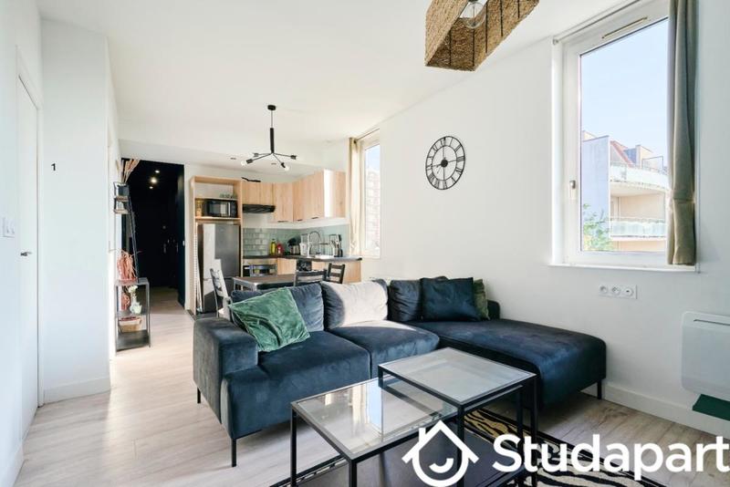 Chambre - 12 m² - 1 pièce