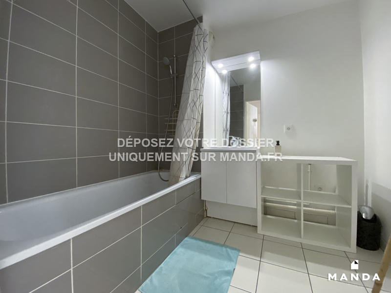 Chambre - 12 m² - 4 pièces