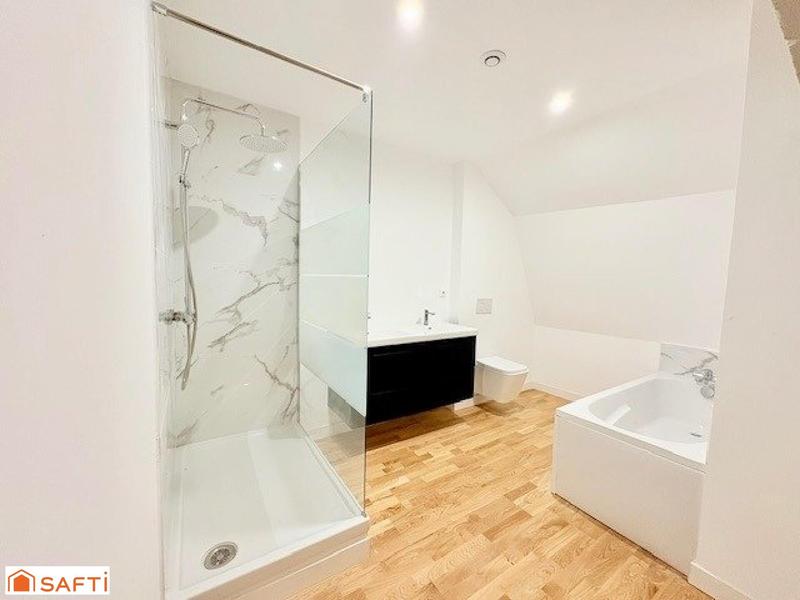 Maison - 149 m² - 8 pièces