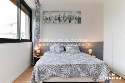 Chambre - 10 m² - 5 pièces