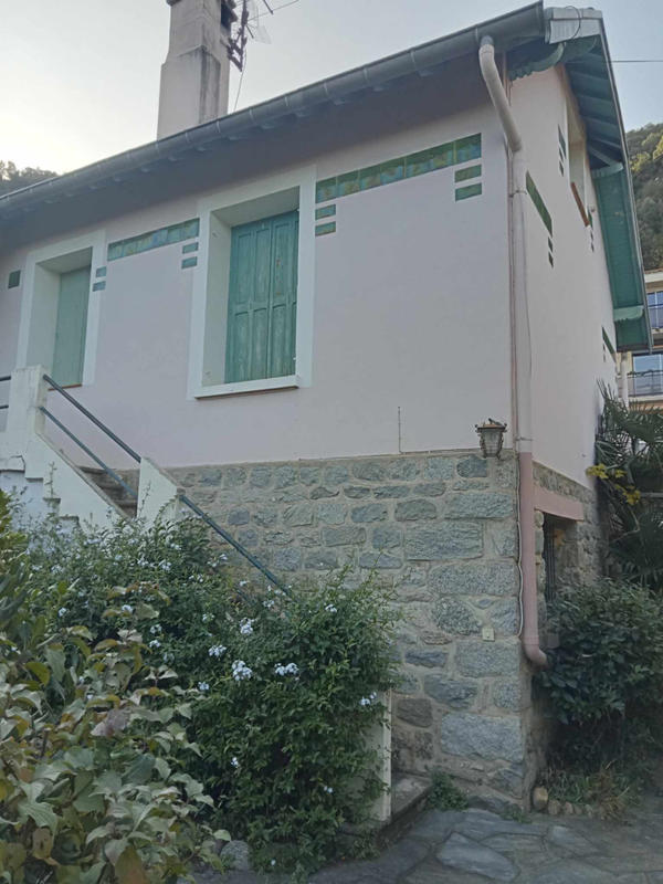 Maison - 231 m² - 12 pièces