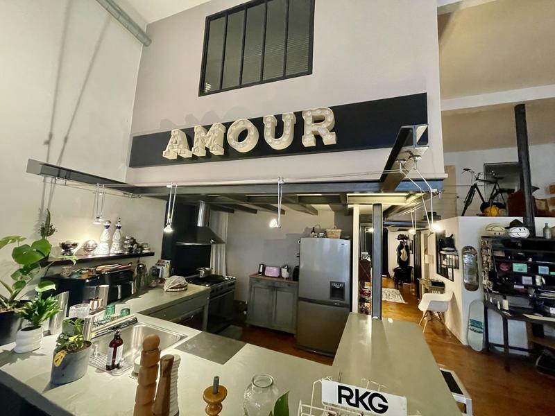 Appartement - 200 m² - 5 pièces