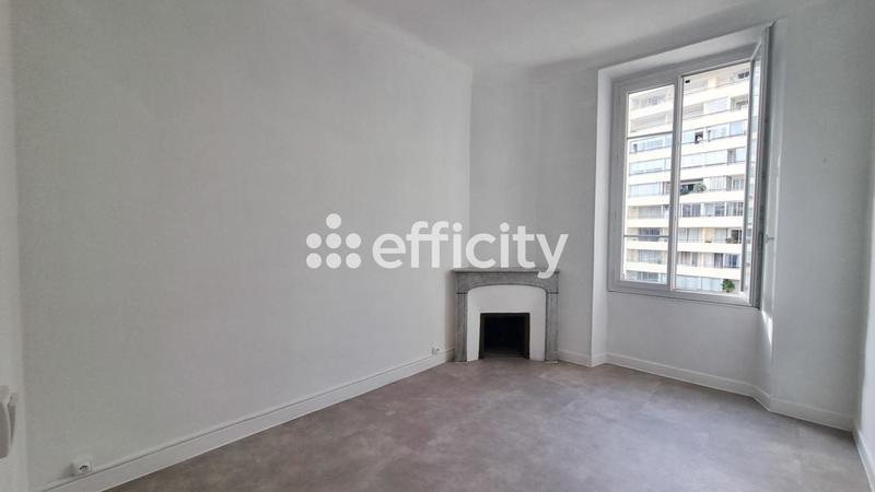 Appartement - 105 m² - 4 pièces