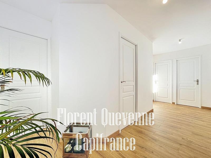 Maison - 166 m² - 6 pièces