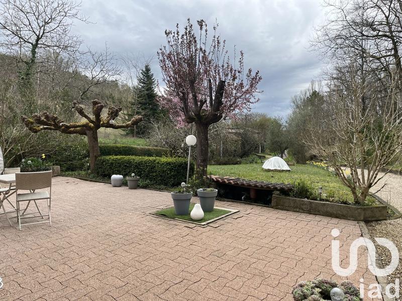 Maison - 200 m² - 7 pièces