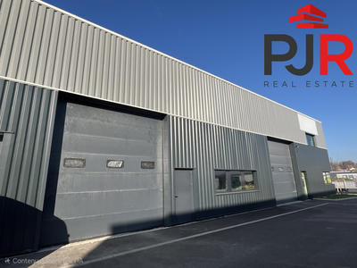 Local d'activités - 309 m²
