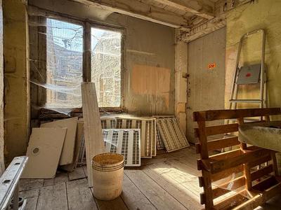 Maison - 975 m² - 10 pièces