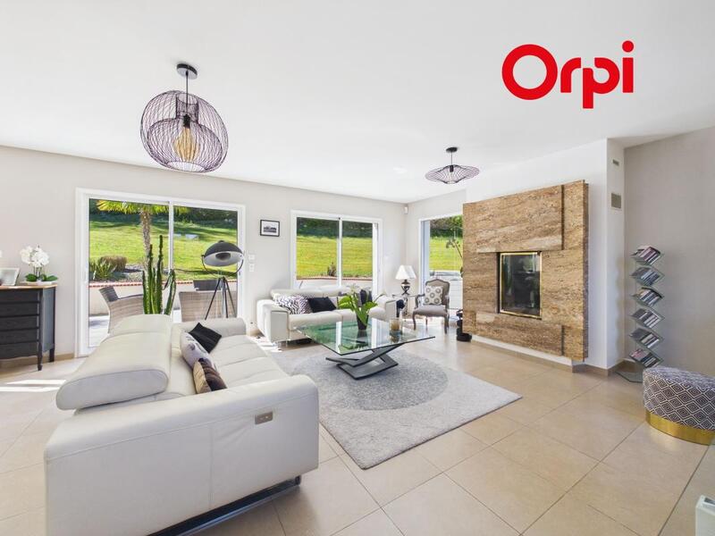 Maison - 175 m² - 6 pièces