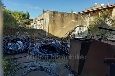 Local commercial - 652 m²